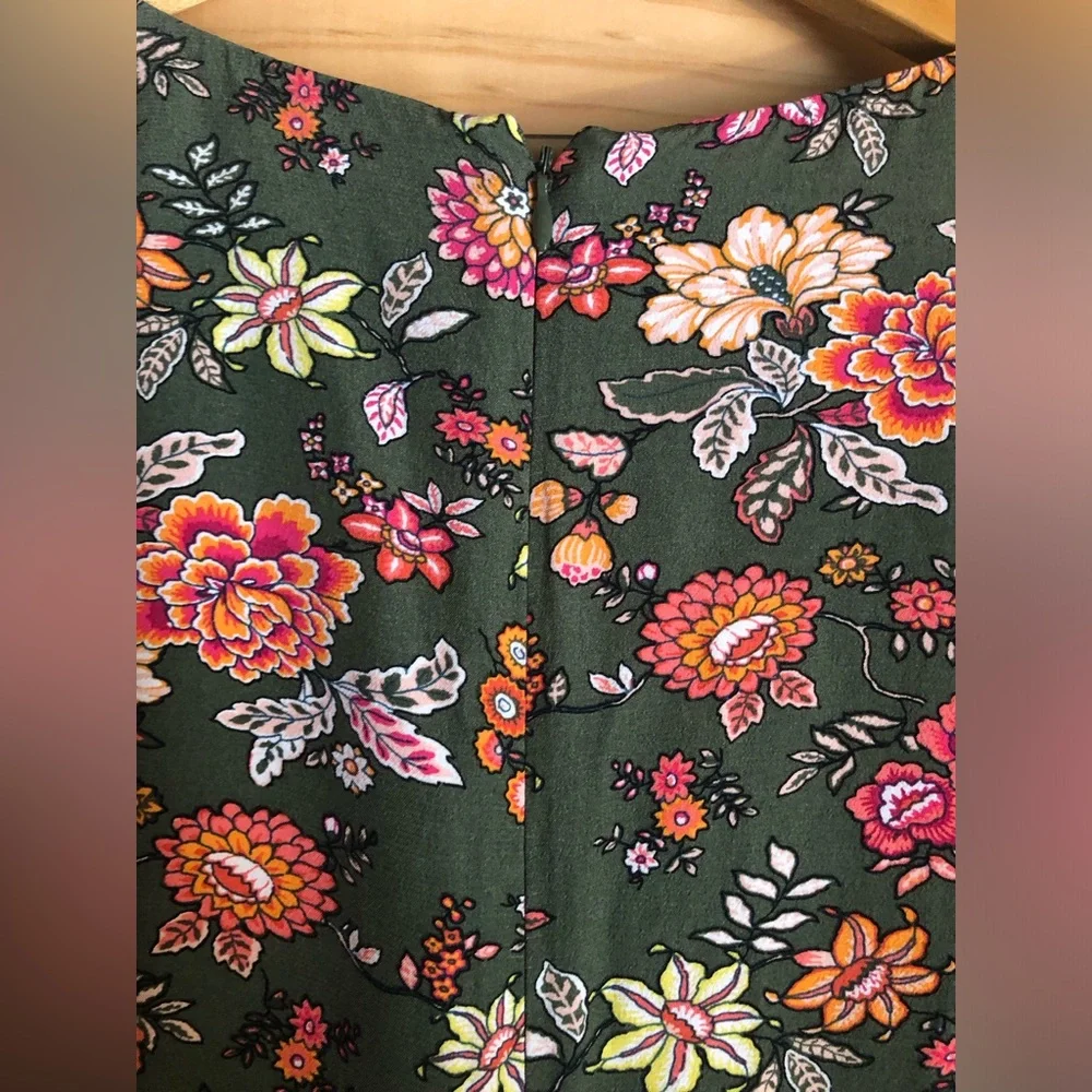 Loft Floral V-Neck Midi Dress in Deep Green - Picture 8 of 8